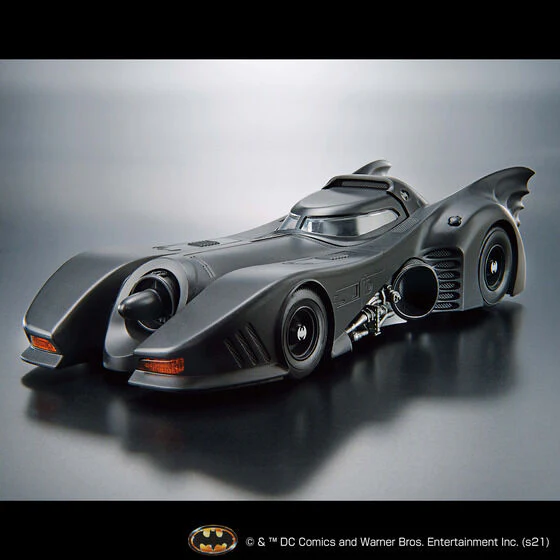 1/35 SCALE MODEL KIT BATMOBILE (BATMAN Ver.)(2022) - Image 10