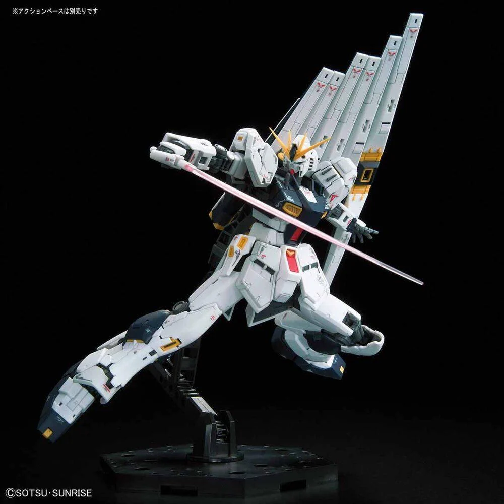Bandai Hobby RG #32 V (Nu) GUNDAM (2019) 1/144 - Image 4