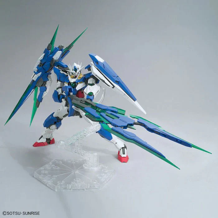 Bandai Hobby MG 1/100 00 QAN[T] FULL SABER (2018) - Image 5