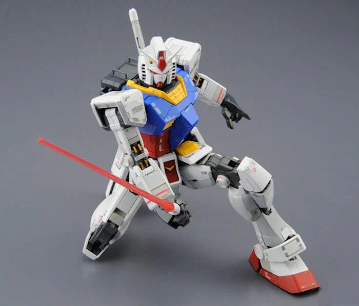 Bandai Hobby MG 1/100 RX-78-2 Gundam Ver.3.0 (2013) - Image 6