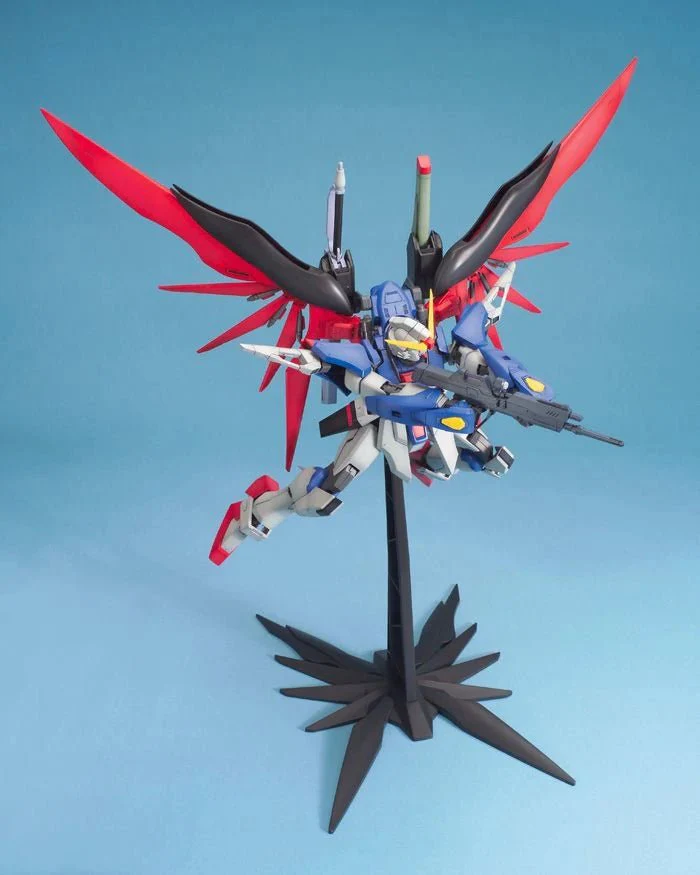 Bandai Hobby MG Destiny Gundam (2007) 1/100 - Image 4
