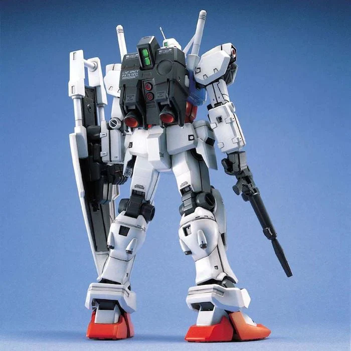 Bandai Hobby MG GP-01 Gundam (1997) 1/100 - Image 3
