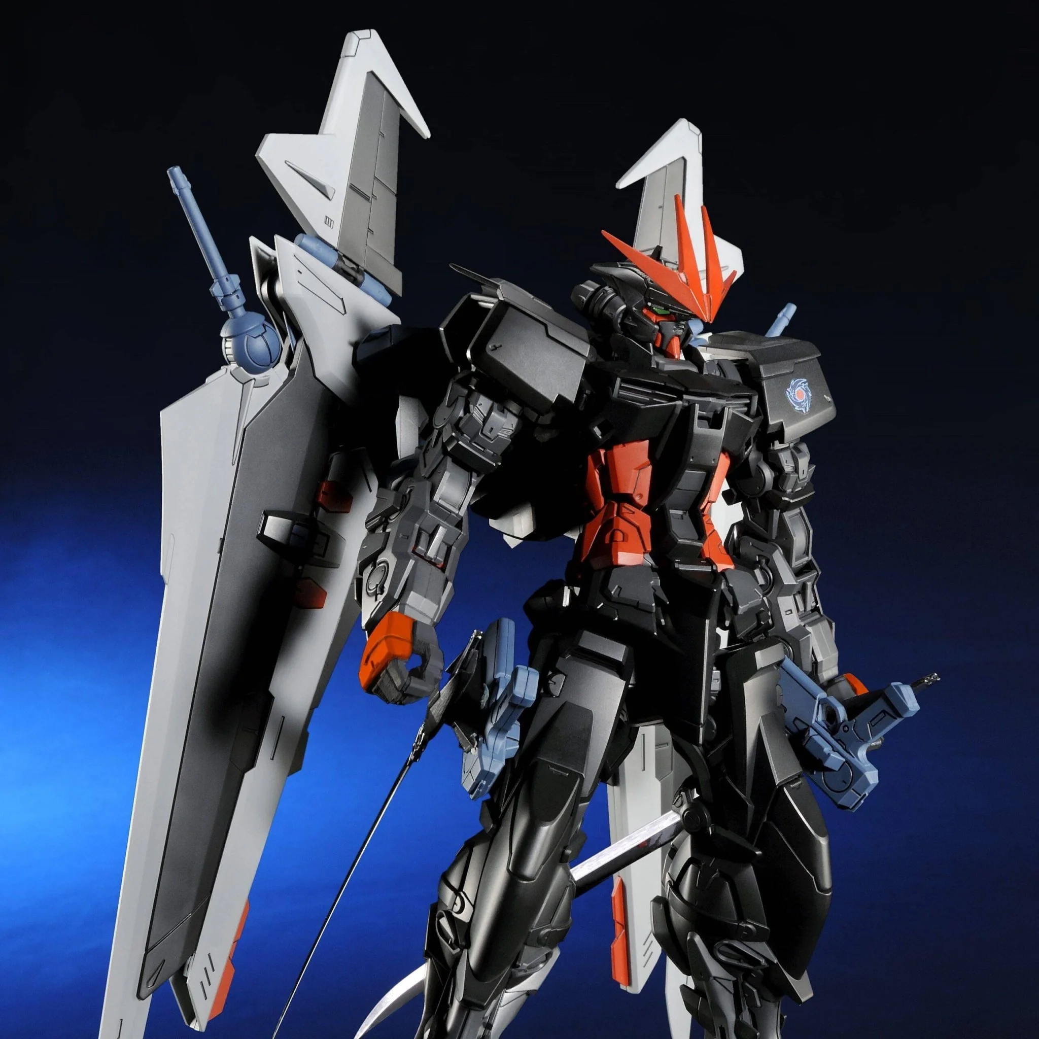 Bandai Hobby P-Bandai Gundam Astray Noir 1/100 - Image 2