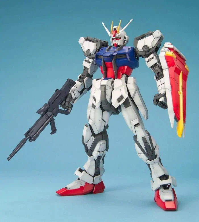 Bandai Hobby PG #09 GAT-X105 Strike Gundam (2004)1/60 - Image 2