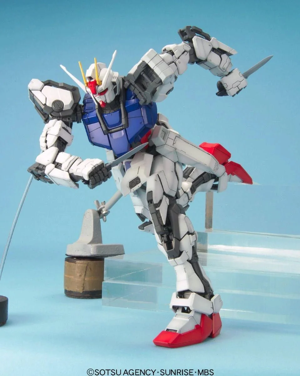 Bandai Hobby PG #09 GAT-X105 Strike Gundam (2004)1/60 - Image 4