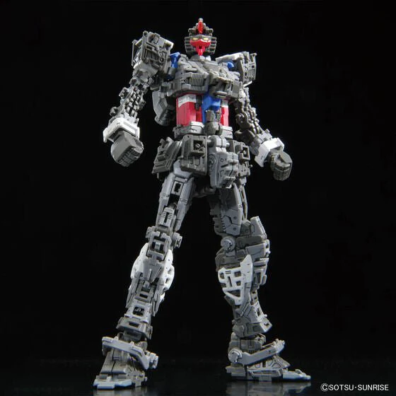 Bandai Hobby RG #40 1/144 RX-78-2 GUNDAM Ver. 2.0 (2024)  1/144 - Image 2