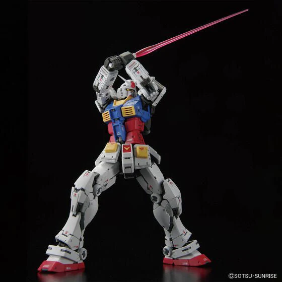 Bandai Hobby RG #40 1/144 RX-78-2 GUNDAM Ver. 2.0 (2024)  1/144 - Image 3