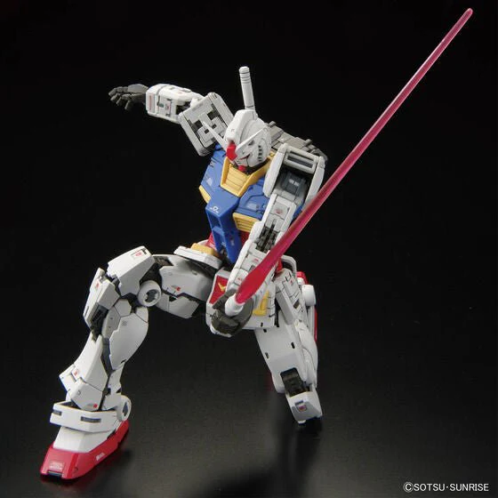 Bandai Hobby RG #40 1/144 RX-78-2 GUNDAM Ver. 2.0 (2024)  1/144 - Image 6