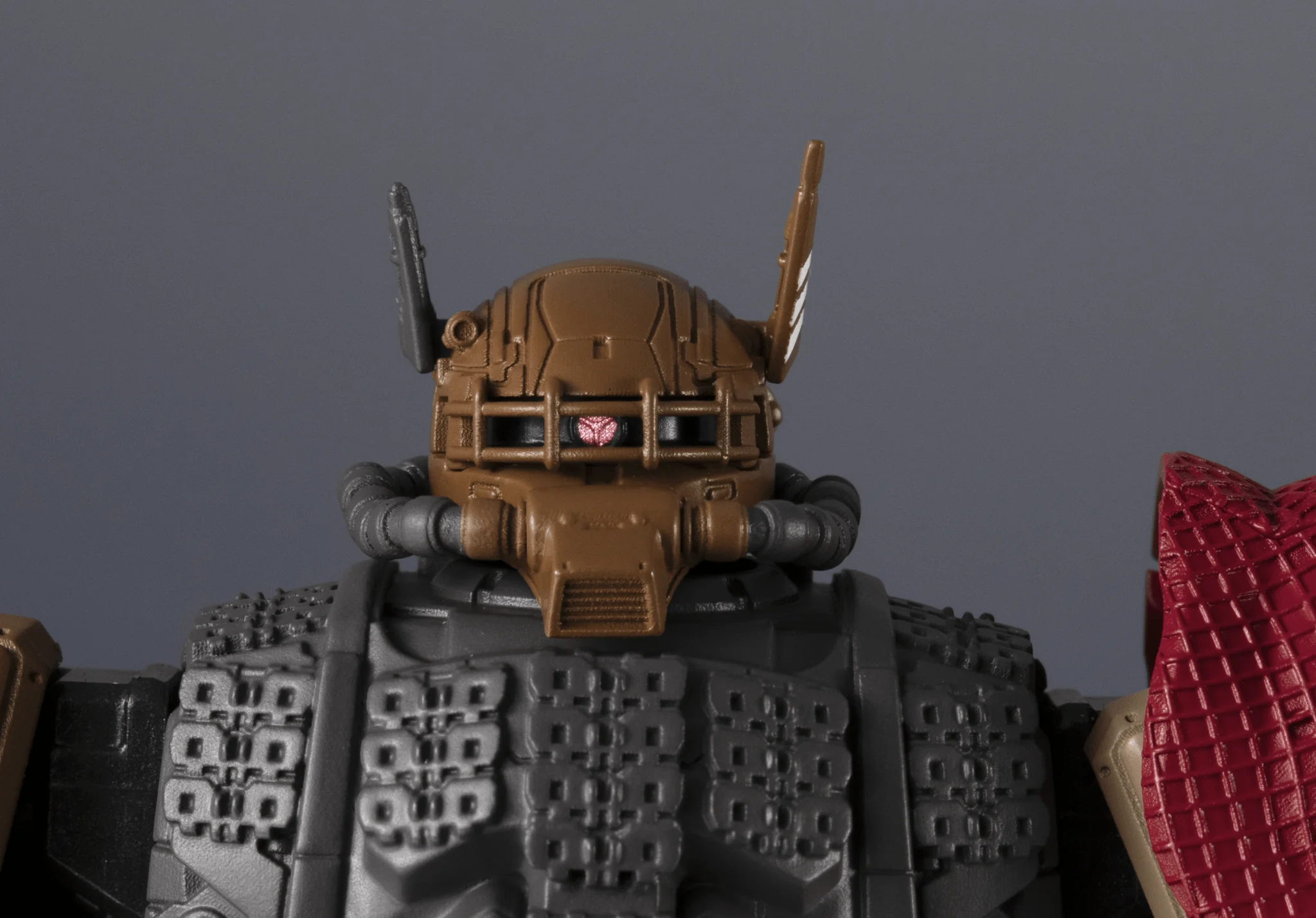 ZAKUⅡ(Unidentified Type) Solari "GUNDAM", TAMASHII NATIONS GUNDAM UNIVERSE Gundam Universe GUNDAM - Image 3